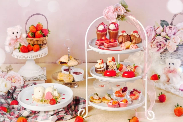 “くまさん”をモチーフに旬のいちごとチョコレートづくしの“大人かわいい”アフタヌーンティー（リストランテマンジャーレ 伊勢山）